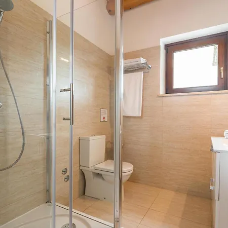 Holiday home 4 Bedroom Nice Home In Stokovci Stokovci